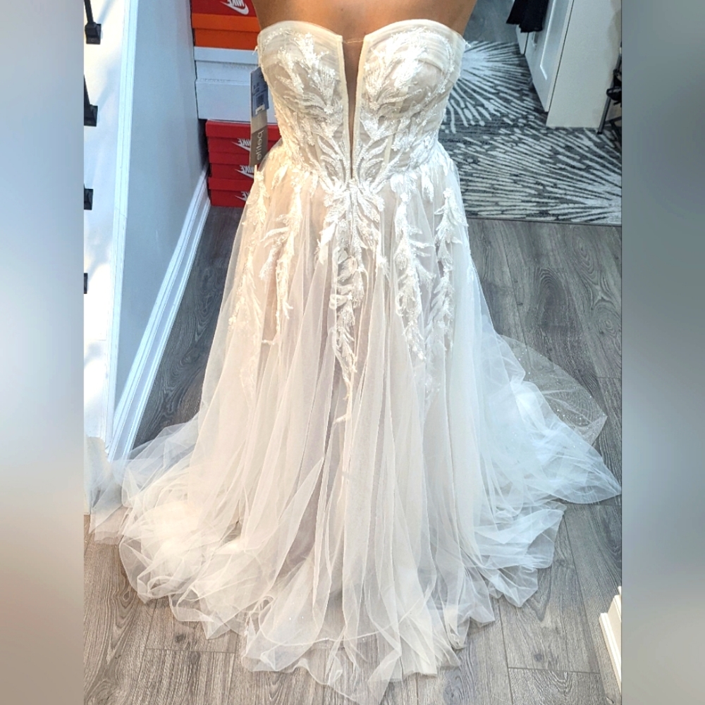 Galina Signature Wedding Dress